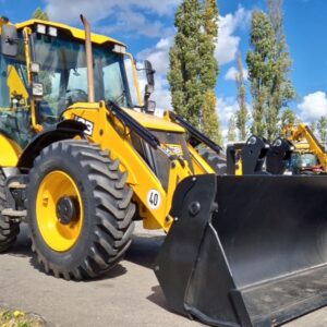 2022 JCB 4CX
