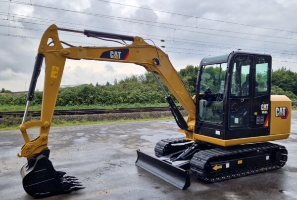 2018 CAT 305.5E2