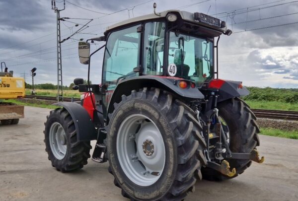 2019 Massey Ferguson 5711-DYNA4 – Bild 3