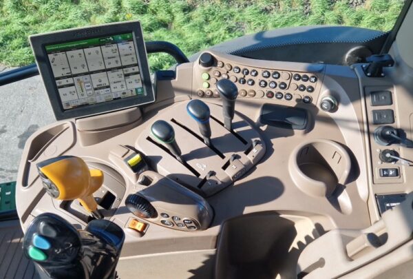 2019 John Deere 6145R – Bild 3