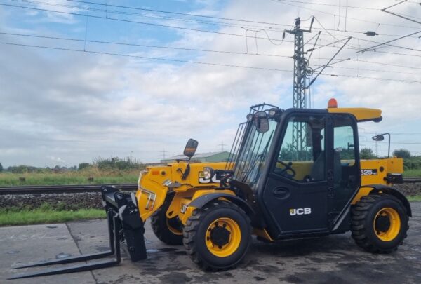 2018 JCB 525-60