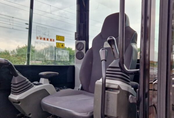 2018 CAT 305.5E2 – Bild 9