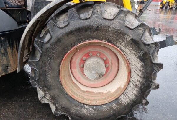 2017 Fendt 828 VARIO 4WD – Bild 9