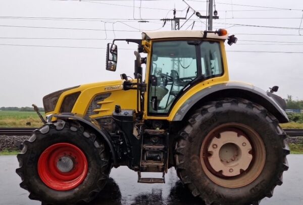 2017 Fendt 828 VARIO 4WD