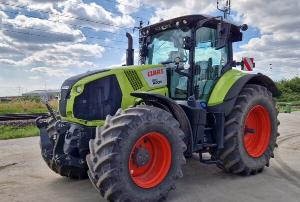 2020 Claas Axion 810